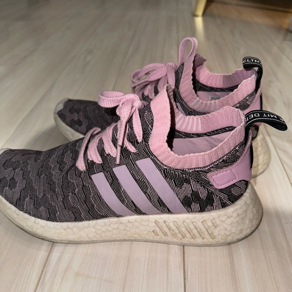 Adidas Boost Pink & Black (W 9) - Picture 5 of 6